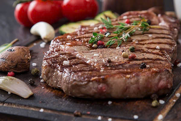 Thịt bò được nấu bằng Sous Vide ngon , mềm mịn